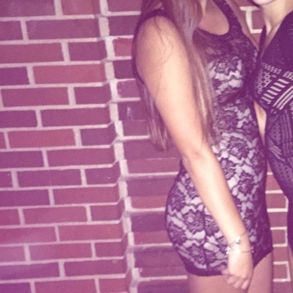 lace over nude dress - Picture 2 of 2